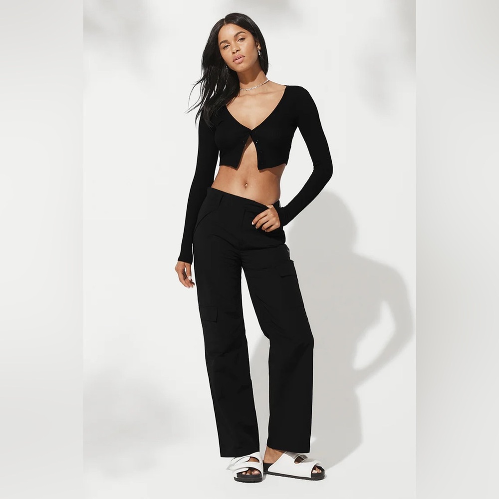 Black Cargo Wide-Leg Pants - Women's
